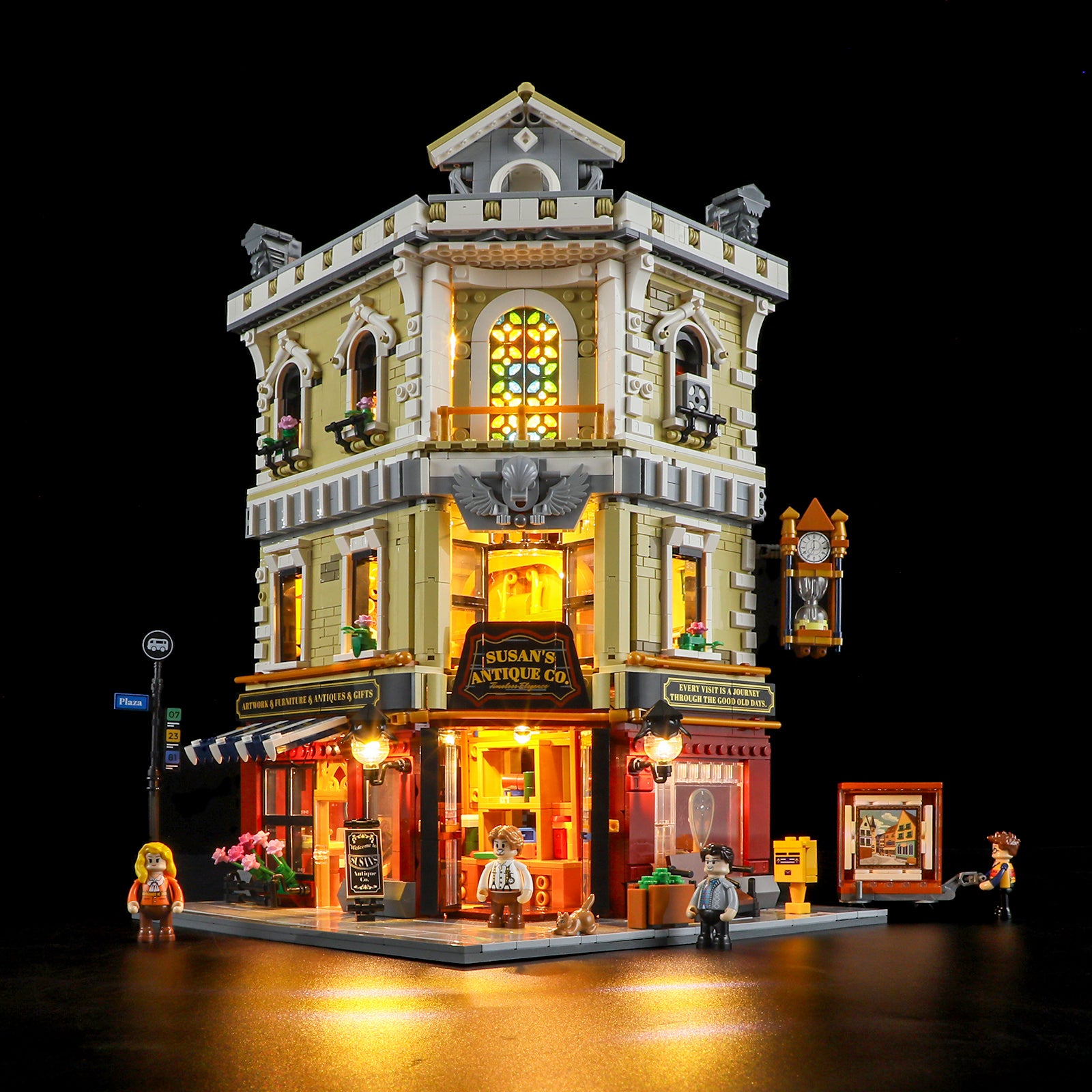 Lumibricks Antique Store F9033 detailed side angle showing modular construction
